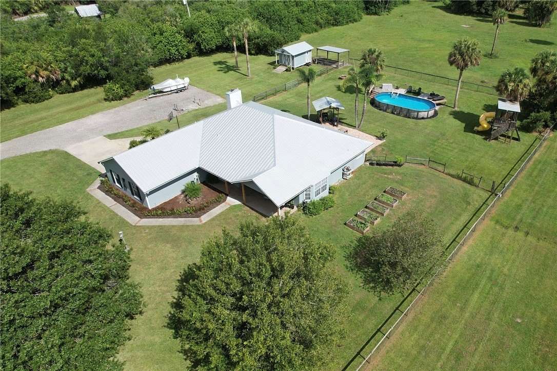 5 Acres of Land with Home for Sale in Fellsmere, Florida