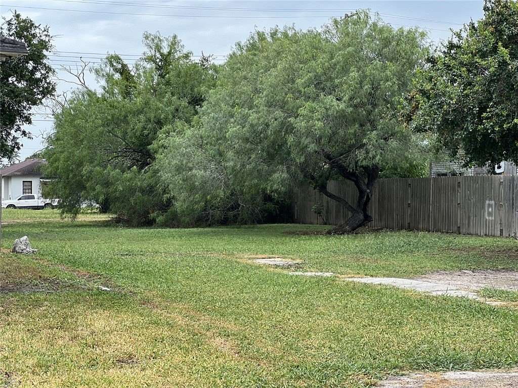 0.16 Acres of Residential Land for Sale in Kingsville, Texas