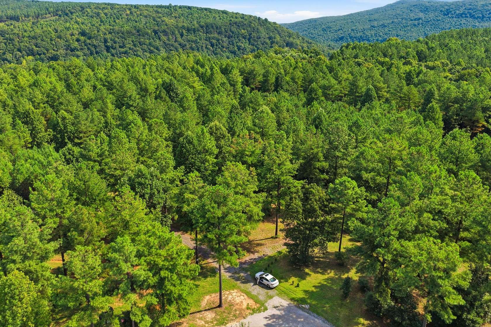 18 Acres of Recreational & Residential Land for Sale in South Pittsburg, Tennessee