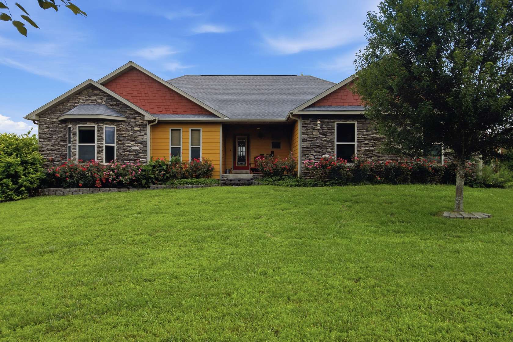 9 Acres of Land with Home for Sale in West Plains, Missouri