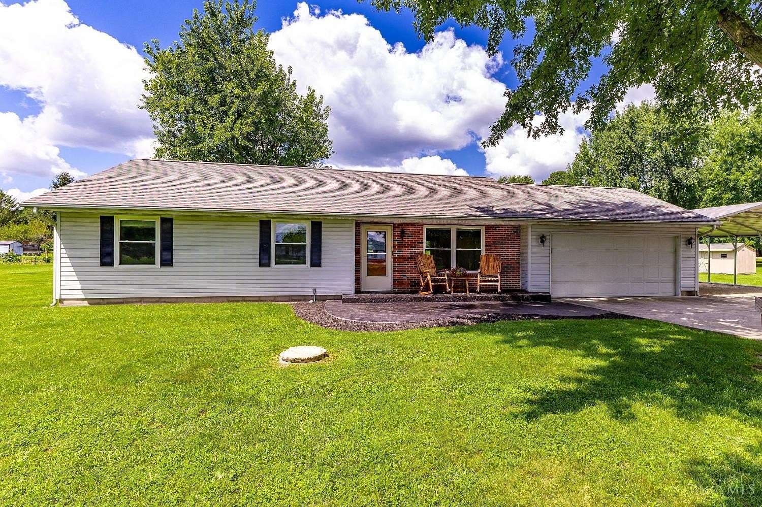 2.5 Acres of Land with Home for Sale in Clearcreek Township, Ohio