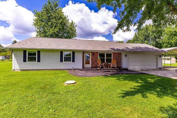 2.5 Acres of Land with Home for Sale in Clearcreek Township, Ohio