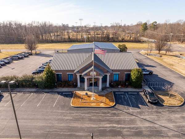 1.9 Acres of Improved Commercial Land for Sale in Mayfield, Kentucky