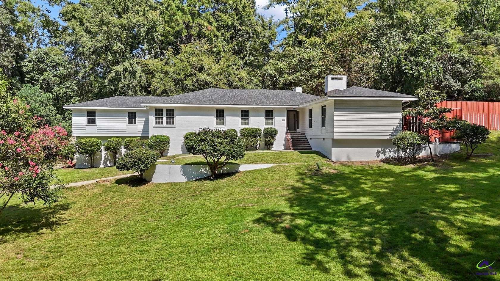 2.19 Acres of Land with Home for Sale in Macon, Georgia