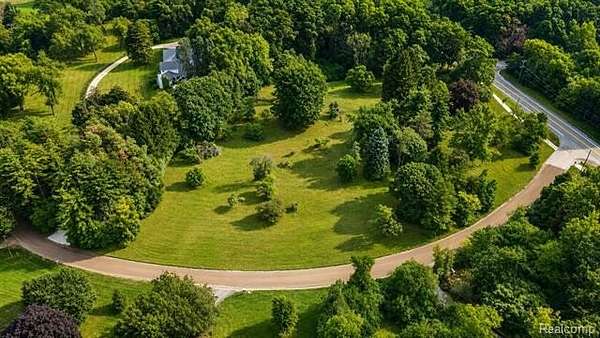 3.9 Acres of Residential Land for Sale in West Bloomfield, Michigan