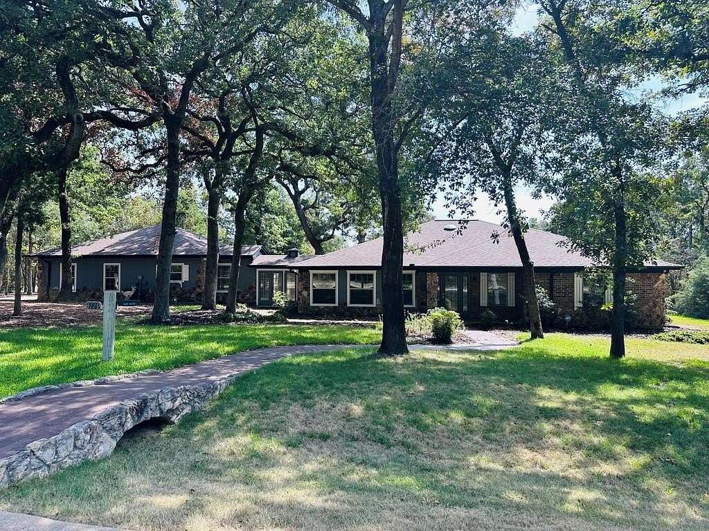 1.65 Acres of Land with Home for Sale in Athens, Texas