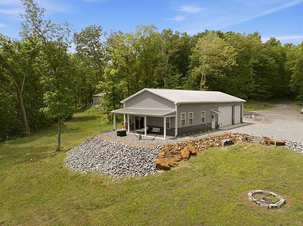 1.5 Acres of Land with Home for Sale in Murray, Kentucky