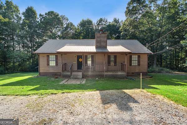 2.77 Acres of Land with Home for Sale in Bowman, Georgia