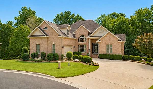 3.7 Acres of Land with Home for Sale in Paducah, Kentucky