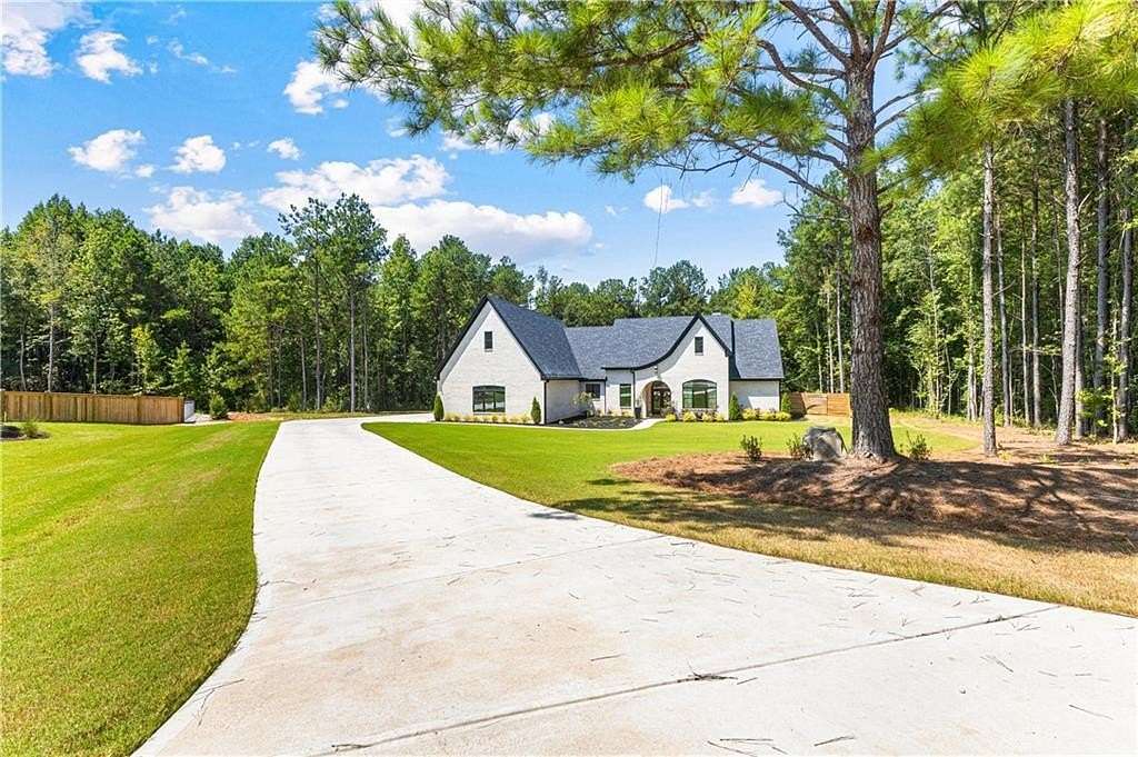 8.5 Acres of Land with Home for Sale in Opelika, Alabama