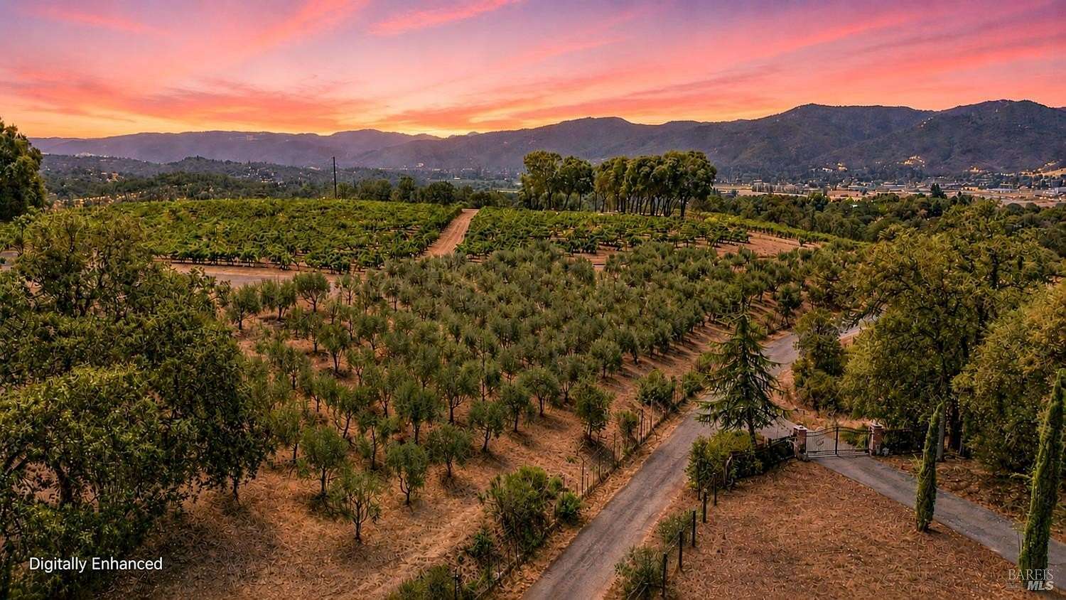 27 Acres of Land for Sale in Ukiah, California