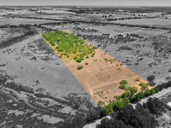 10 Acres of Land for Sale in Moody, Texas