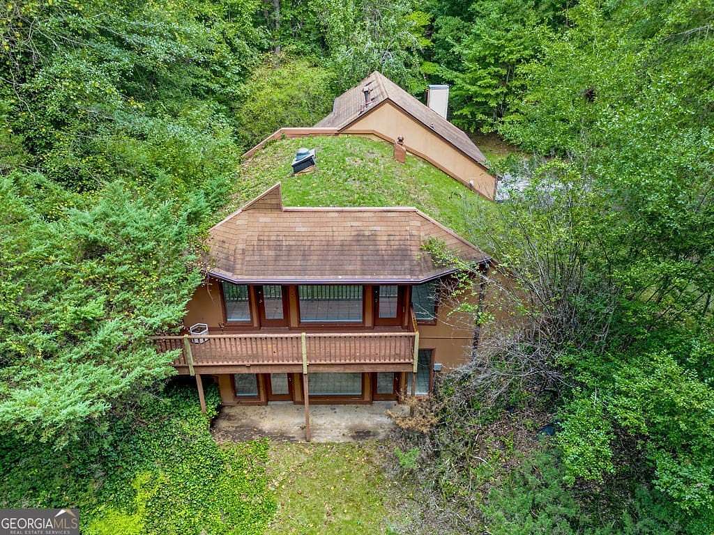 2.57 Acres of Land with Home for Sale in Newnan, Georgia