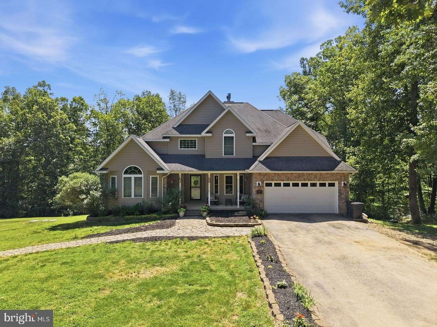 10.6 Acres of Recreational Land with Home for Sale in Culpeper, Virginia