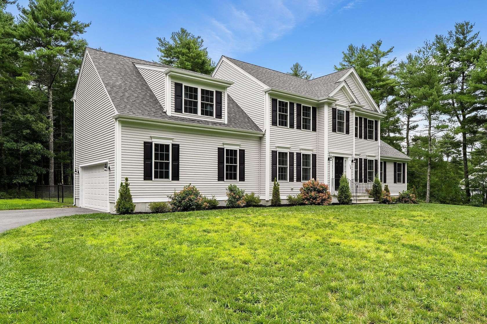 5.16 Acres of Land with Home for Sale in Middleborough Town, Massachusetts