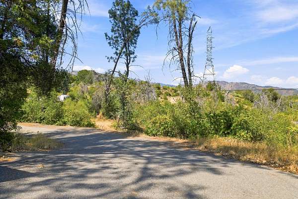 4 Acres of Residential Land for Sale in Shasta, California