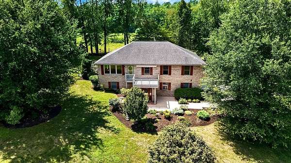 4.42 Acres of Land with Home for Sale in Waynesboro, Virginia