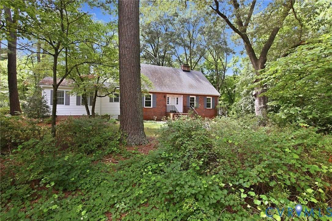 1.52 Acres of Land with Home for Sale in Mechanicsville, Virginia