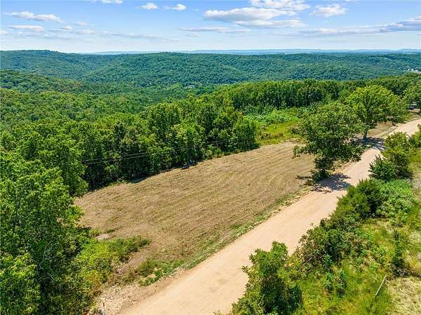 2 Acres of Residential Land for Sale in Omaha, Arkansas