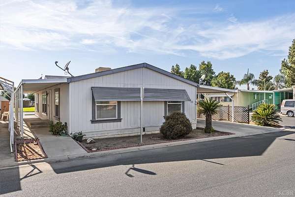 9.55 Acres of Land with Home for Sale in Porterville, California