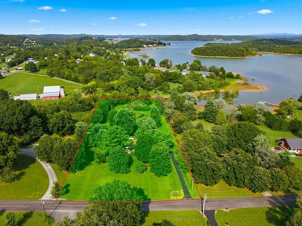2.16 Acres of Land with Home for Sale in Dandridge, Tennessee