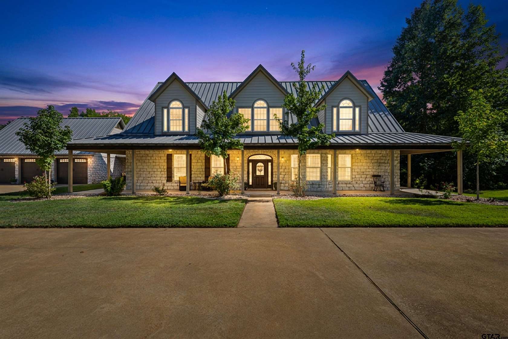 8.27 Acres of Land with Home for Sale in Longview, Texas
