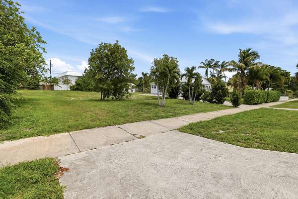 0.24 Acres of Residential Land for Sale in Delray Beach, Florida