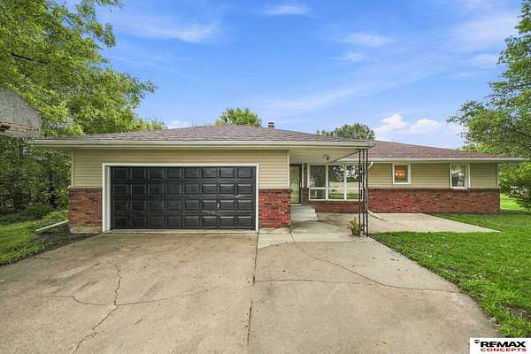 2.48 Acres of Land with Home for Sale in Cortland, Nebraska