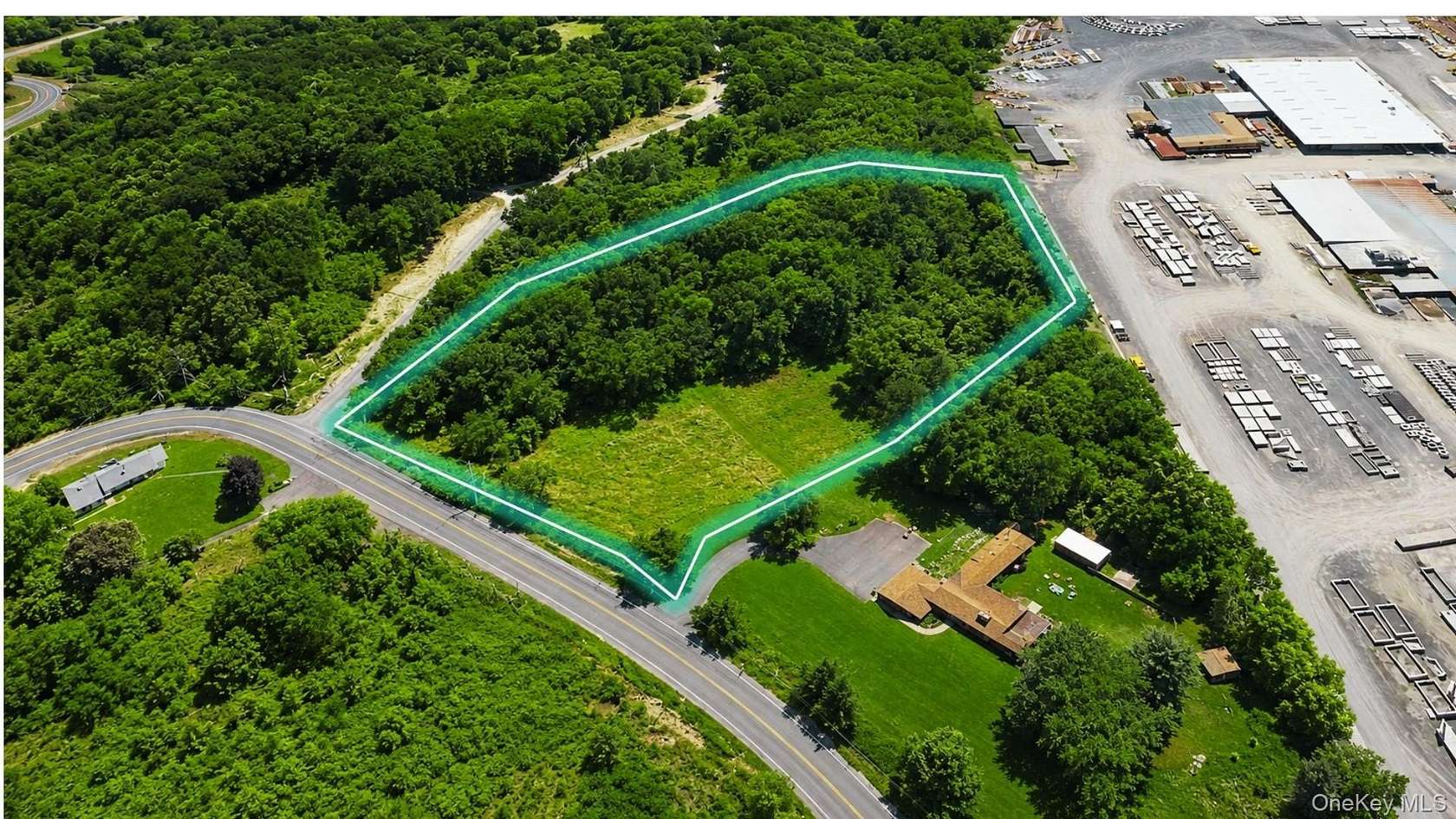 2.16 Acres of Residential Land for Sale in Saugerties, New York
