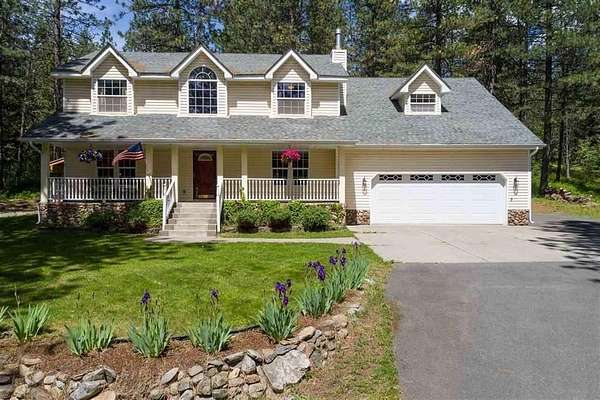 5 Acres of Land with Home for Sale in Newman Lake, Washington