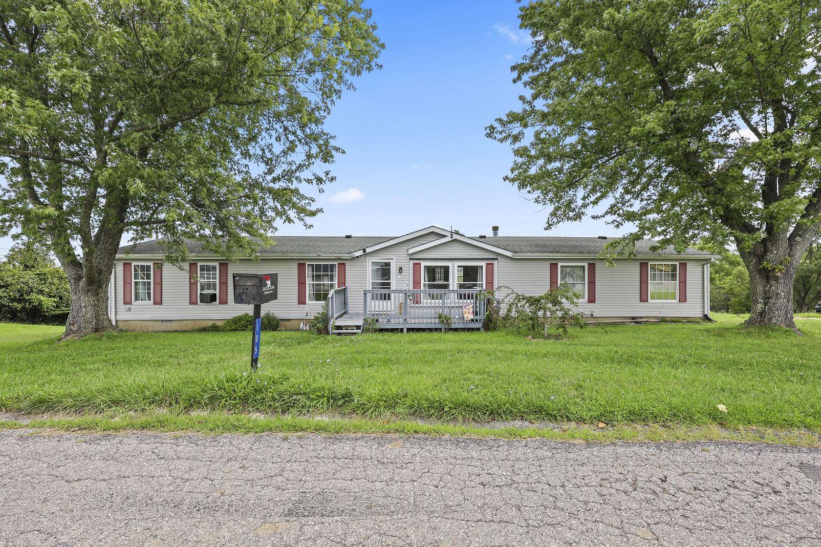 5 Acres of Land with Home for Sale in Williamstown, Kentucky
