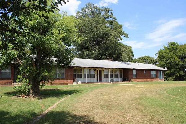 1.65 Acres of Land with Home for Sale in Nashville, Arkansas