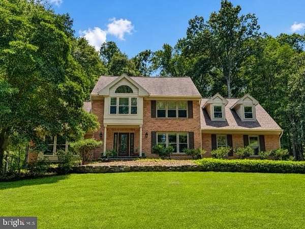 5 Acres of Land with Home for Sale in Clifton, Virginia
