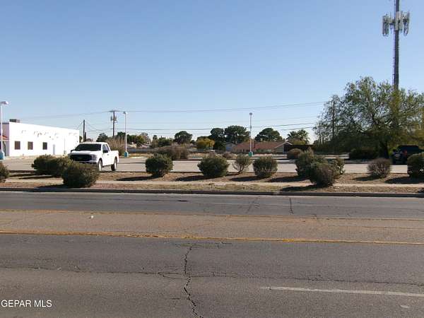 0.82 Acres of Mixed-Use Land for Sale in El Paso, Texas