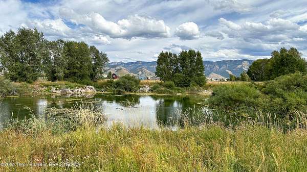 9 Acres of Land for Sale in Auburn, Wyoming