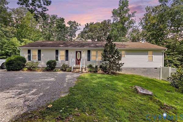 6.72 Acres of Land with Home for Sale in Mechanicsville, Virginia