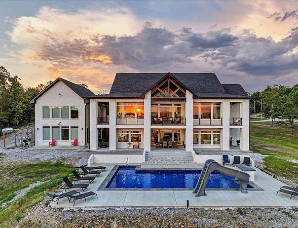 6 Acres of Land with Home for Sale in Hot Springs, Arkansas