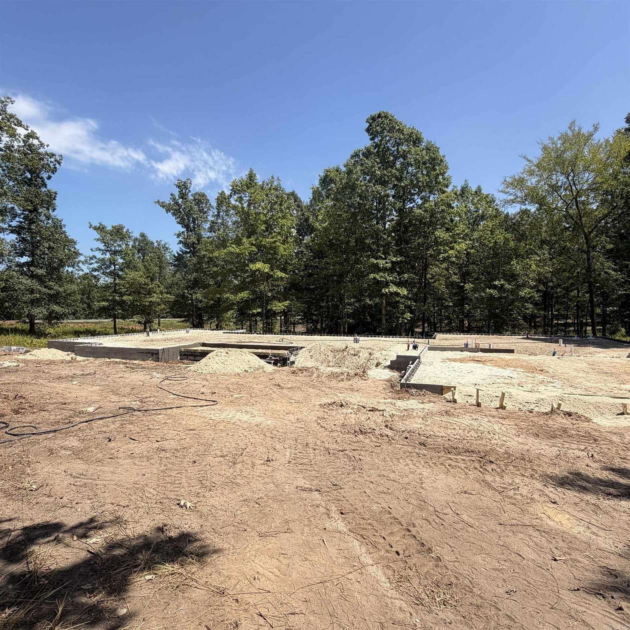 3.5 Acres of Land with Home for Sale in Sheridan, Arkansas