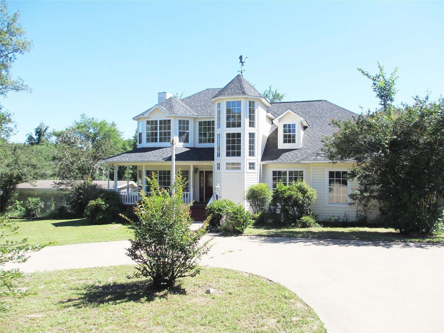 4.16 Acres of Land with Home for Sale in Canton, Texas