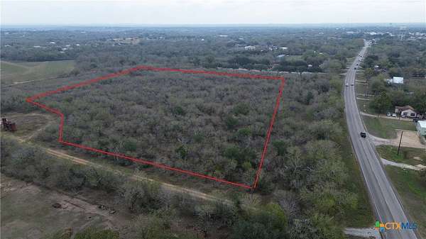9 Acres of Mixed-Use Land for Sale in Luling, Texas