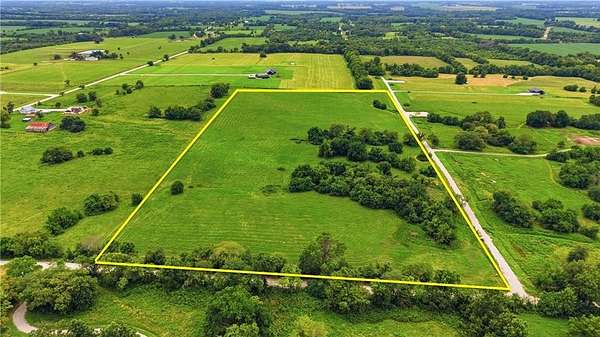 20 Acres of Recreational & Residential Land for Sale in Archie, Missouri