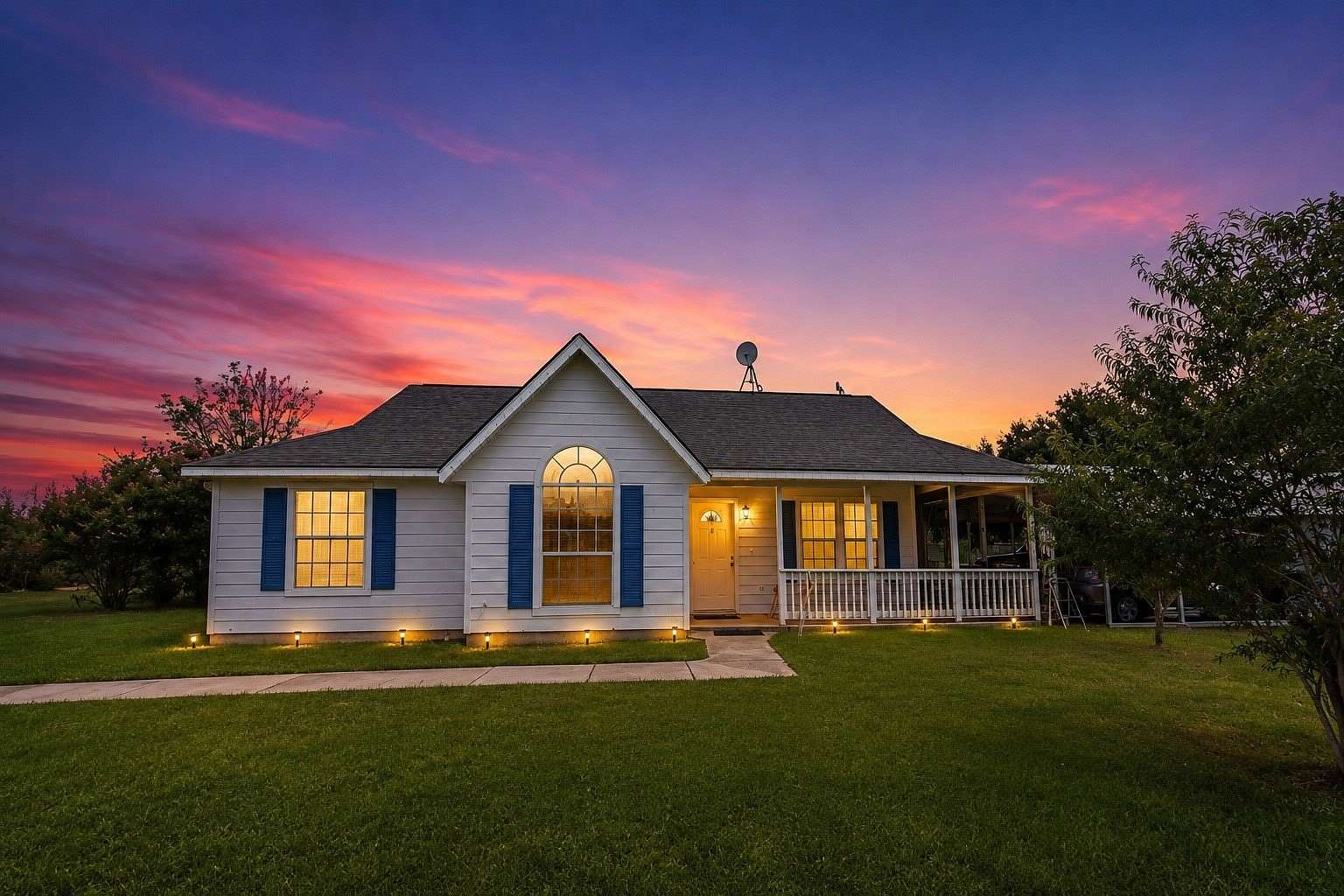 17.8 Acres of Land with Home for Sale in Maypearl, Texas