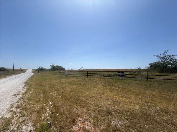 10 Acres of Land for Sale in St. Jo, Texas