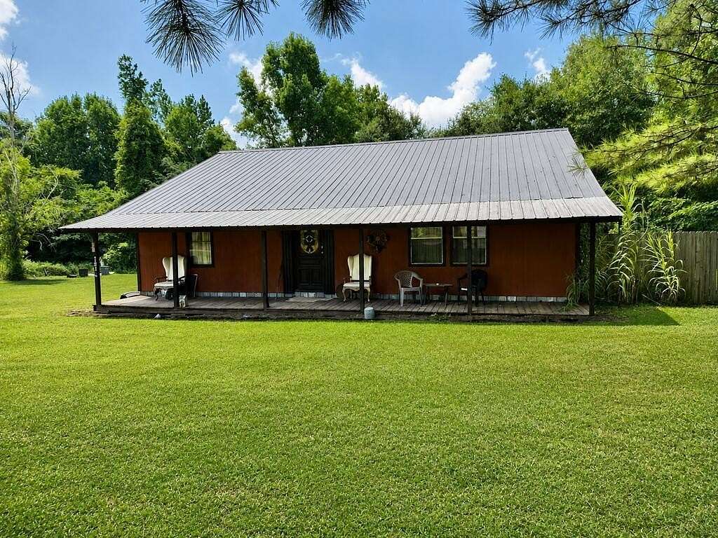 15 Acres of Land with Home for Sale in Lapine, Alabama