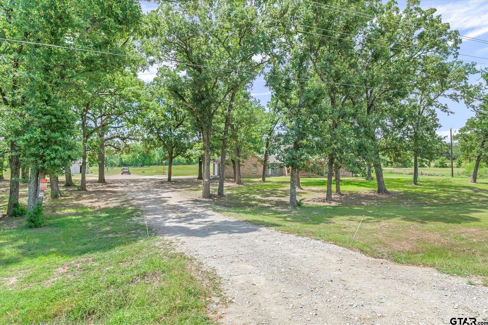 11.4 Acres of Land with Home for Sale in Canton, Texas