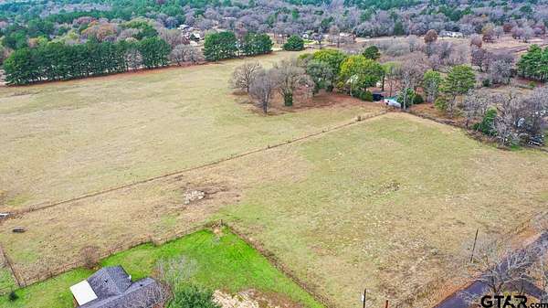 3 Acres of Residential Land for Sale in Lindale, Texas