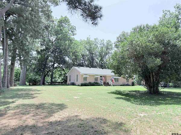 1.5 Acres of Land with Home for Sale in Mount Pleasant, Texas