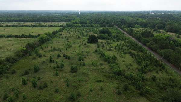 28 Acres of Recreational Land for Sale in Mineola, Texas