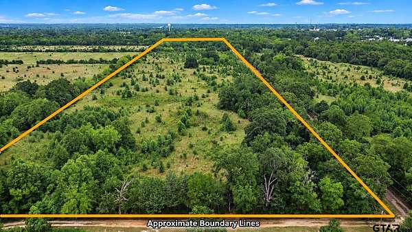28 Acres of Recreational Land for Sale in Mineola, Texas