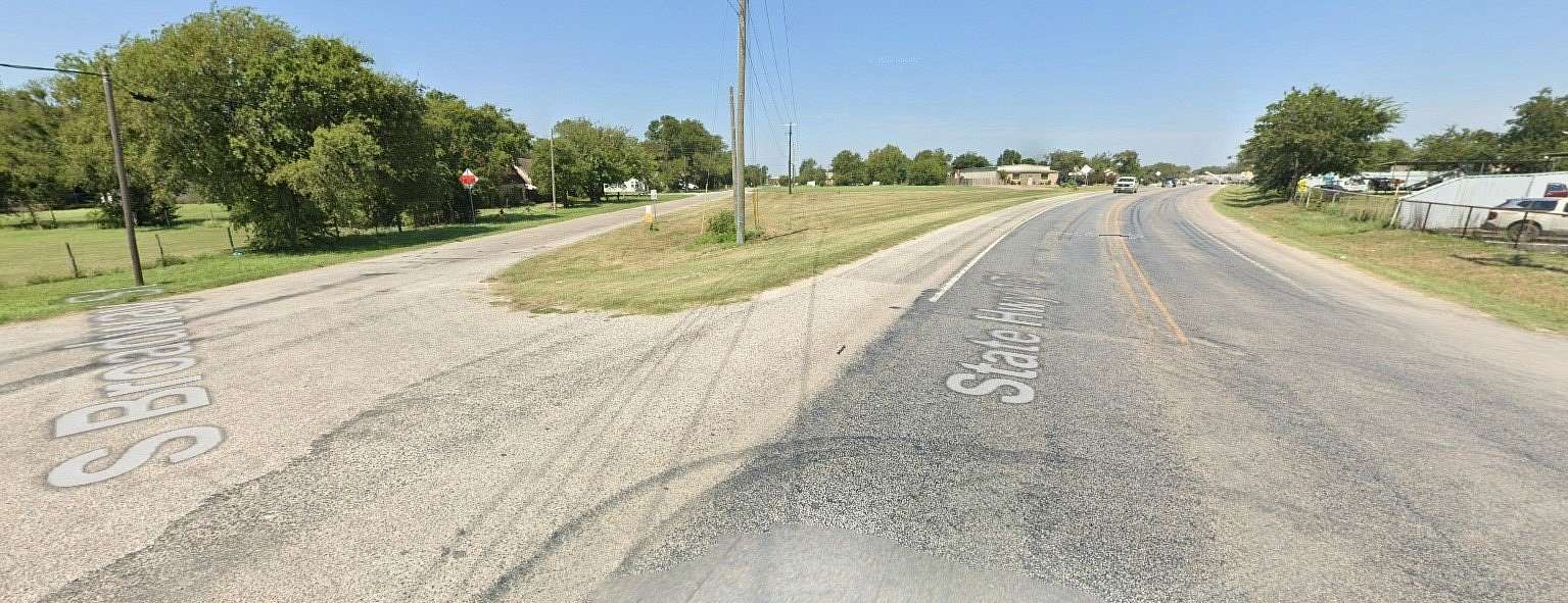 0.78 Acres of Mixed-Use Land for Sale in Cresson, Texas